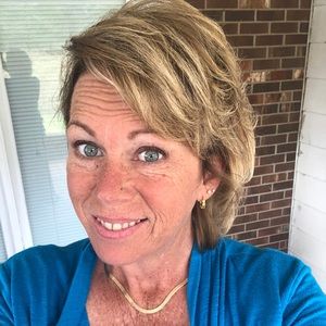 Meet your Posher, Gina